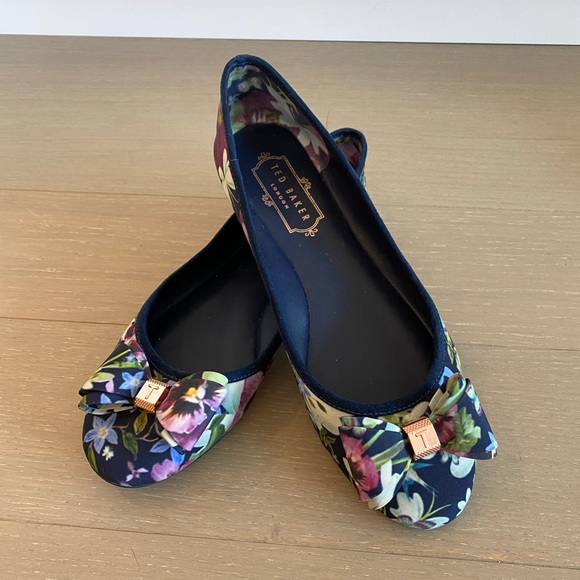 Ted Baker London Shoes - Fabric Flower Flats - Size 37